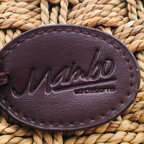 Liz Claiborne Large Straw Beach/Hang-bag Tote - Picture 4 of 8